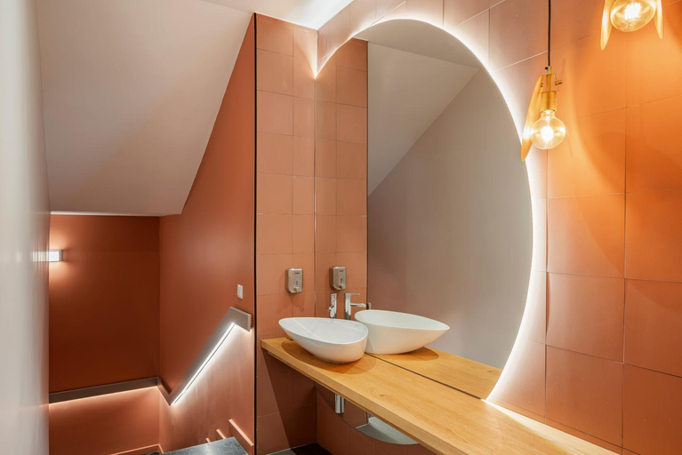 Bathroom 4, Dorisol Buganvilia Studio Hotel, Funchal