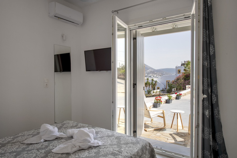 Others 5, Parikia's Sunlight 2bedroom House, South Aegean