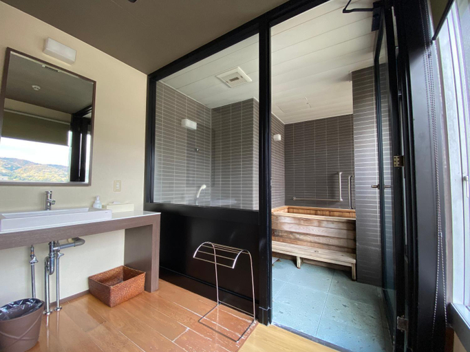 Bathroom 4, Ito Onsen Yukitei, Itō