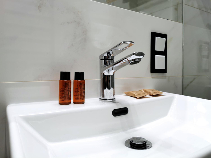 Bathroom 4, Paderewskiego 9 Aparth, Leszno