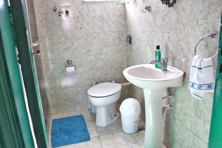 Bathroom 4, Maresias do Leme, Rio de Janeiro