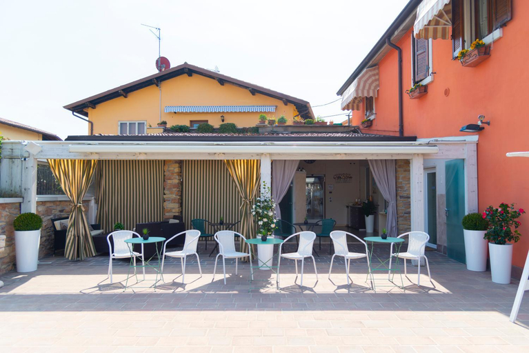 Others 5, Affittacamere Bardolino, Verona