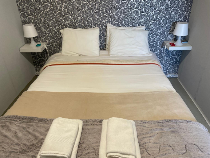 Others 5, Liber Guest House, Braga
