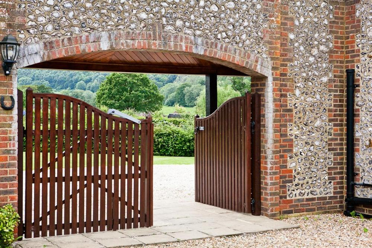 Others 2, The Old Hop Kiln Barn, Hampshire