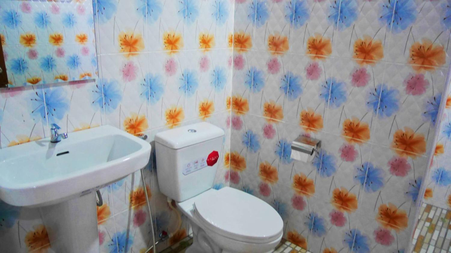Bathroom 3, Noppakhun Resort, K. Sam Roi Yot