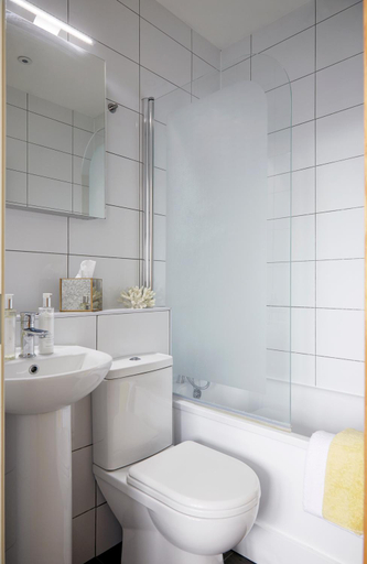 Bathroom 3, Upton Road Apartments, Hertfordshire