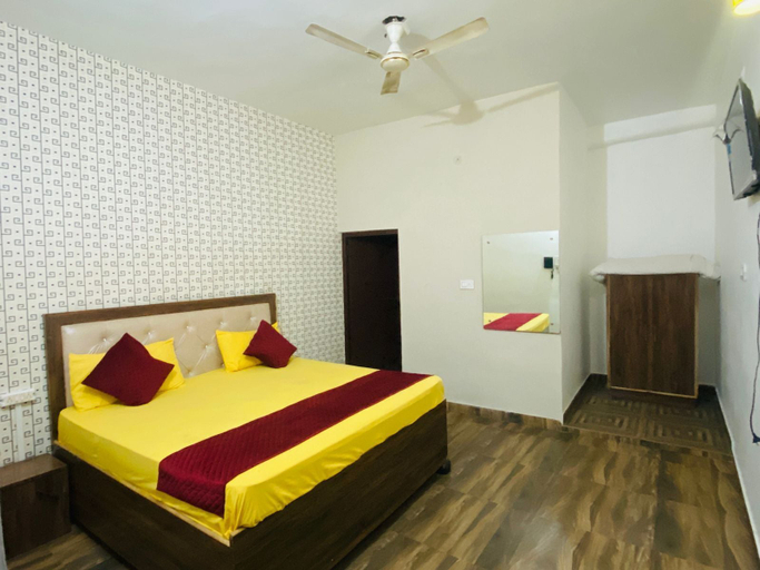 Bedroom 3, King Palace By GRB, Agra