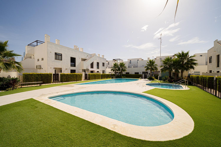 Swimming pool 2, Zanzibar, Alicante