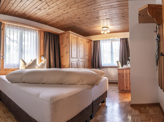 Bedroom 2, Hotel Panorama, Inn