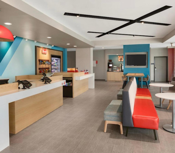 Public Area, avid hotel MACON NORTH by IHG, Bibb
