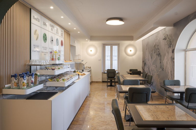 Food & Drinks 5, Hotel Ungheria Varese 1946, Varese