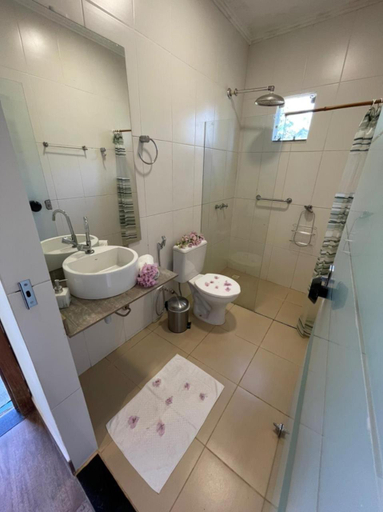 Bathroom 2, Recanto dos manacas, Pirenópolis