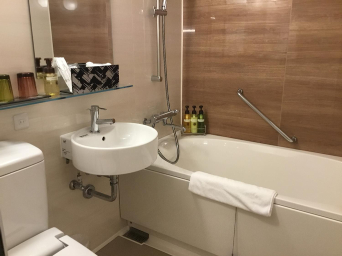 Bathroom 5