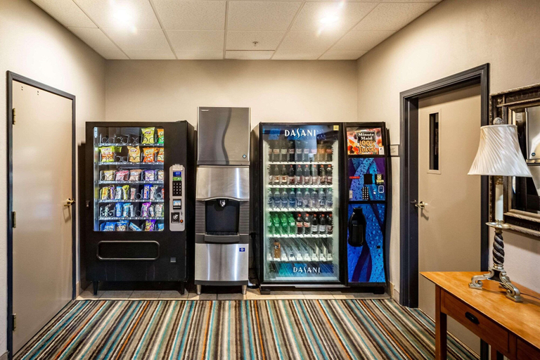 Food & Drinks 5, Country Inn & Suites by Radisson, El Dorado, AR, Union