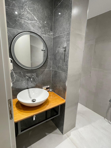 Bathroom 5, Hotel Ajden by Mira Mare, Sarandës