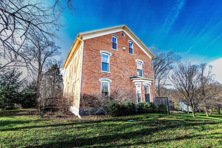 Exterior & Views 2, Furness Mansion, Porter