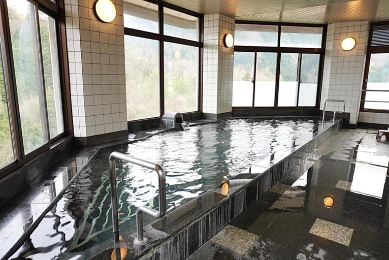 Sport & Beauty 4, Green Spa Tsutsuga, Akiōta