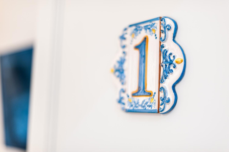 Others 5, CATARINA SUITES - CENTRO STORICO, Catania