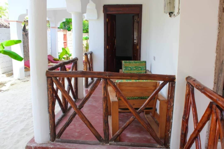 Others 5, Pamoja Beach Stays, Kusini