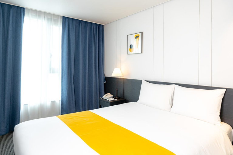 Bedroom 3, Seogwipo Hills Hotel, Seogwipo