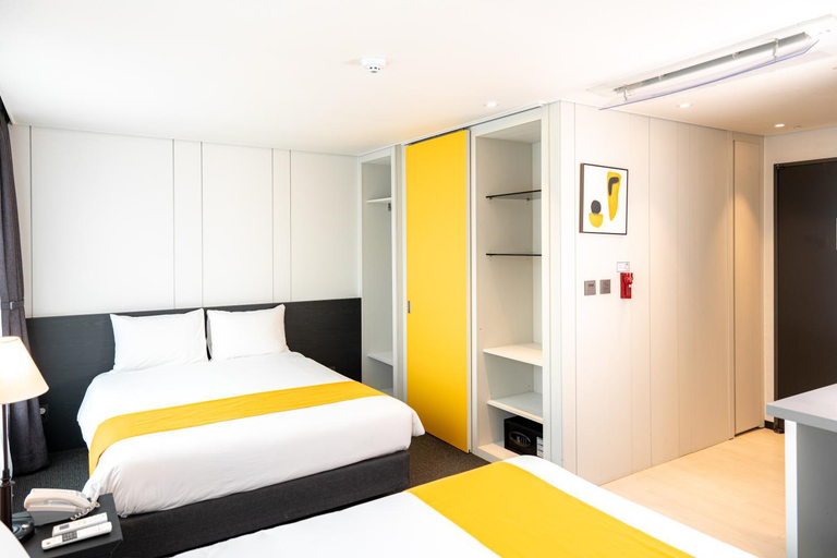 Bedroom 4, Seogwipo Hills Hotel, Seogwipo