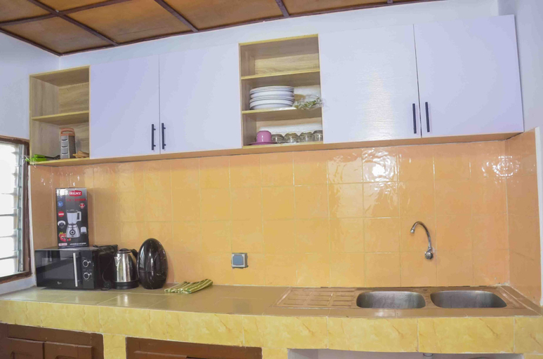 Others 5, Sans thème, Abomey-Calavi