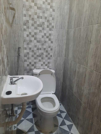 Bathroom 6