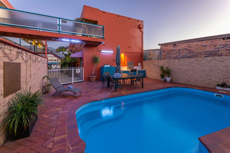Sport & Beauty 5, Matilda Motel, Bundaberg