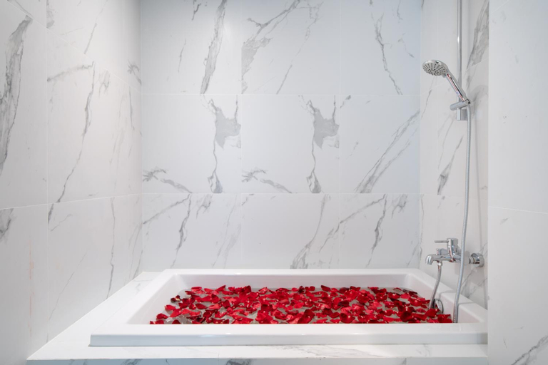Bathroom 6