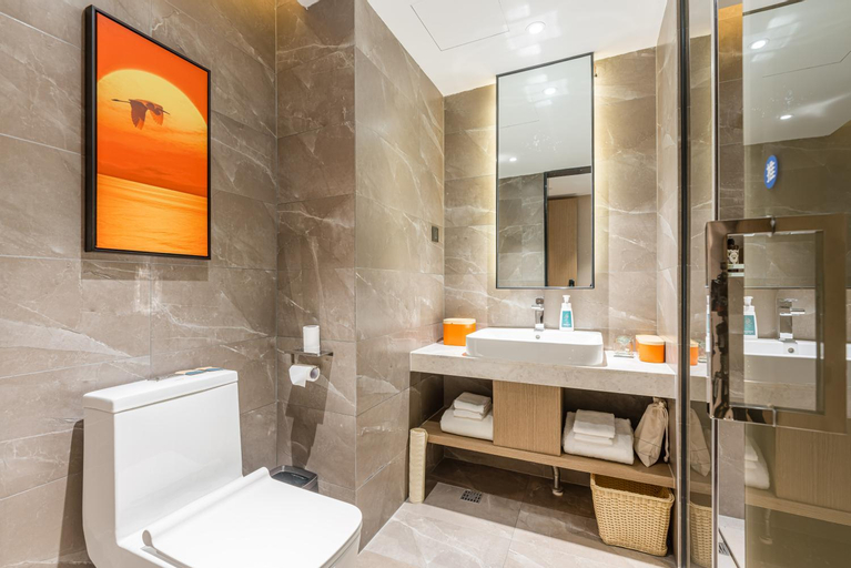 Bathroom 20