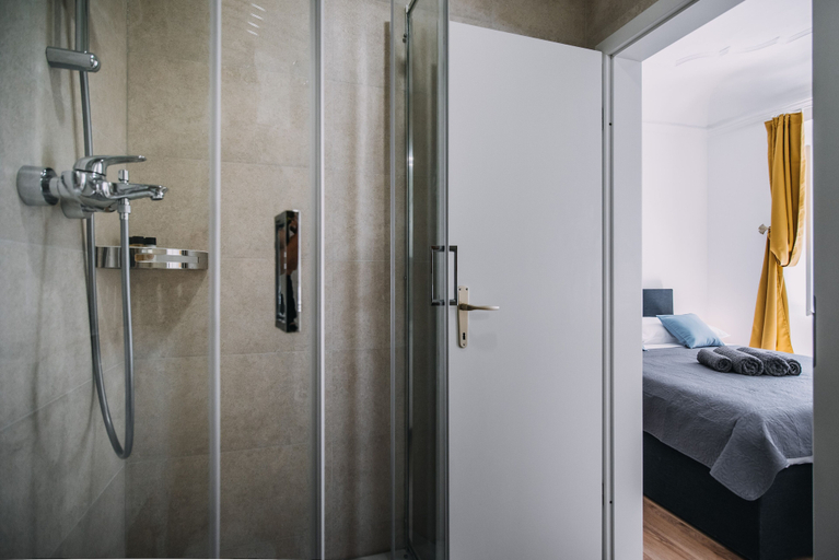 Bathroom 3, Art Deco Old Town Square Apartments by DuHomes, Dubrovnik