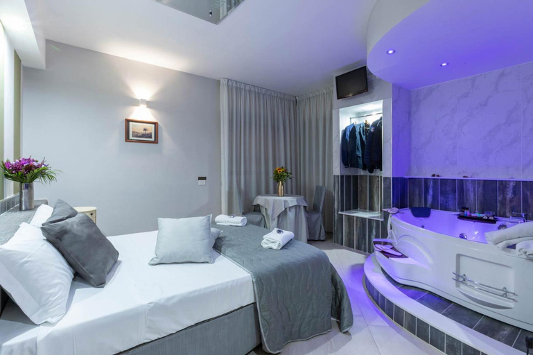 Bedroom 4, San Paolo, Napoli
