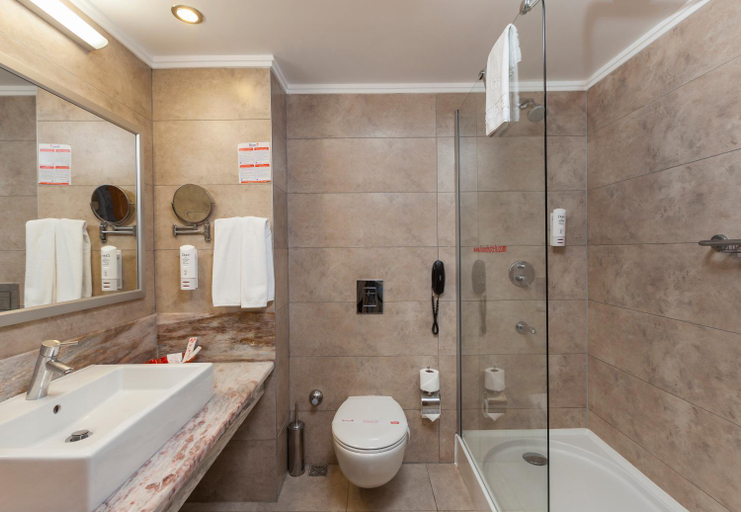 Bathroom 5, Primasol Hane Garden Hotel, Manavgat