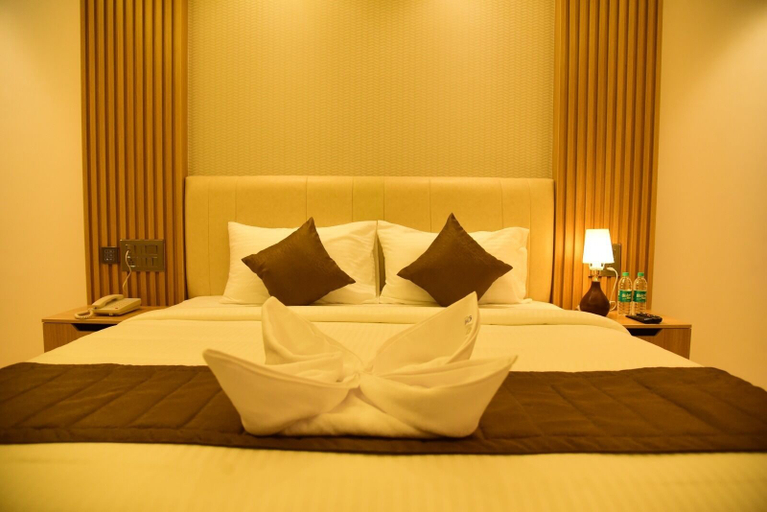 Bedroom 3, Hotel Grand Serene Mysore, Mysore
