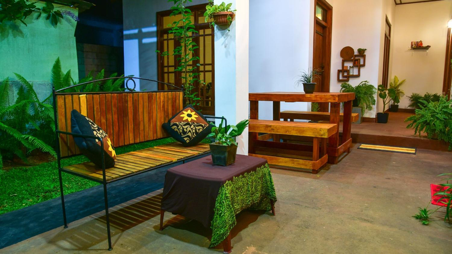 Others 5, Menara Green Inn, Dambulla