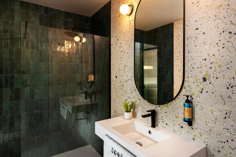Bathroom 3, Coeo Suites Parras, Málaga