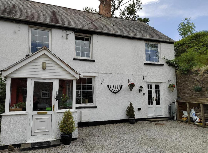Others 3, Rooms by the River at Glan Aber, Denbighshire