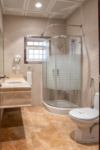 Bathroom 5, Karim Hotel