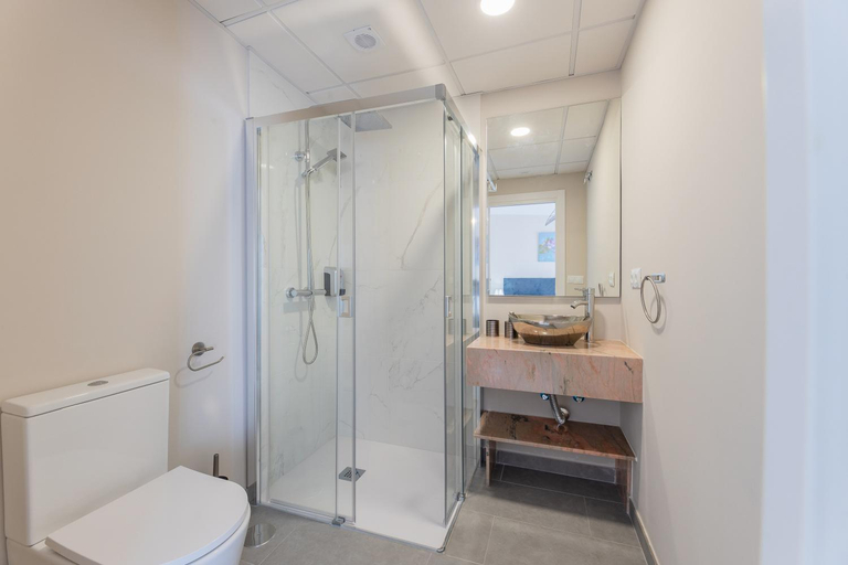 Bathroom 3, Residencia Deportiva RozaRossa, Málaga