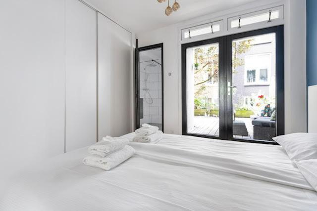 Bedroom 2, Resident Moose, Amsterdam