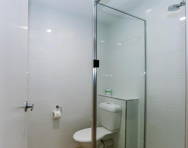 Bathroom 4, Matilda Motel, Bundaberg