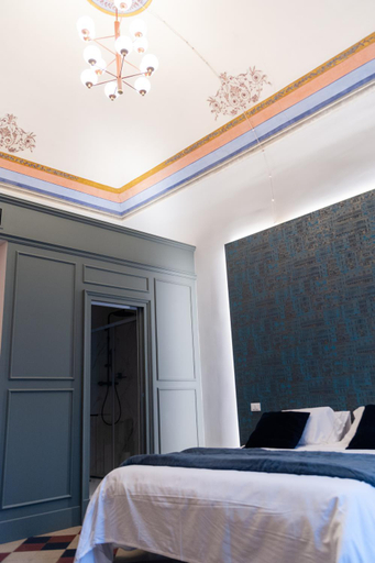 Others 5, CATARINA SUITES - CENTRO STORICO, Catania
