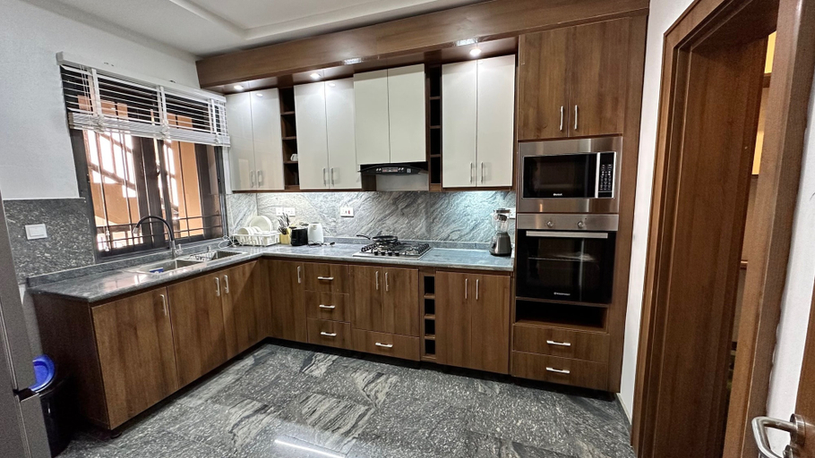 Others 5, Tenny's Place Apartments Jahi, AbujaMun