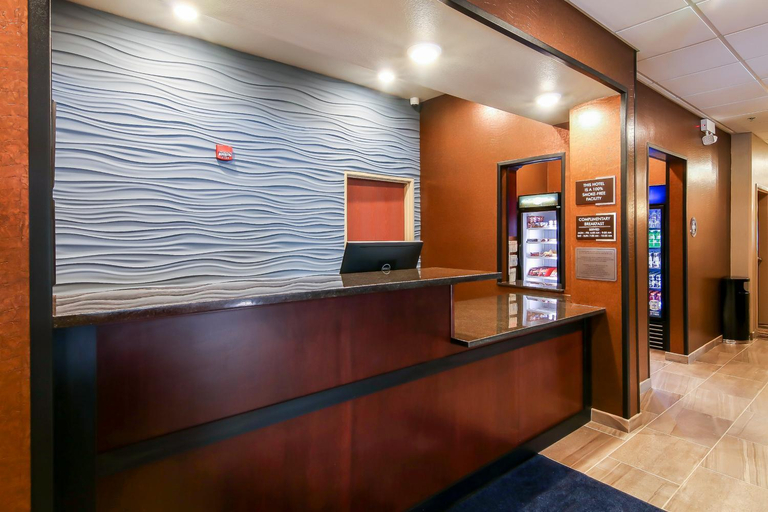 Public Area 2, Cobblestone Inn & Suites - Menomonie, Dunn