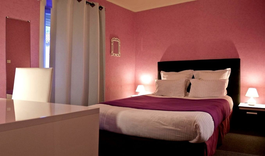 Bedroom 2, Hôtel de la Poste, Puy-de-Dôme