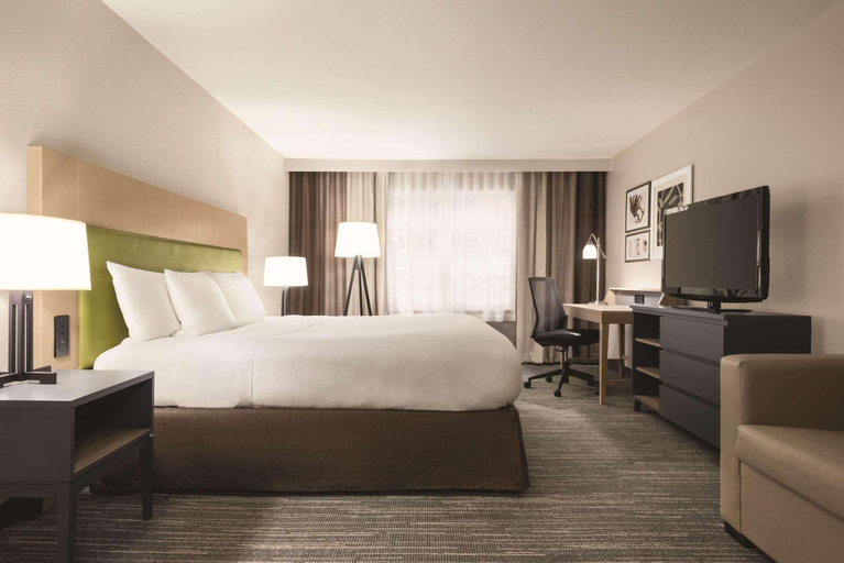 Bedroom 3, Country Inn & Suites by Radisson, Dubuque, IA, Dubuque