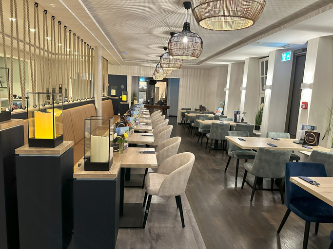 Food & Drinks 5, Hotel Schöne Aussicht, Stilvoll modern, direkt am Rüstersieler Hafen, Wilhelmshaven