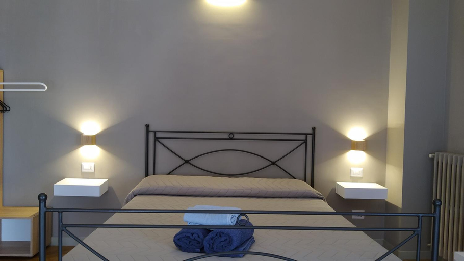 Bedroom 2, Cconforthotels R&B Suite&Chic - SELF CHECK IN, Bari