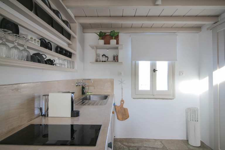 Others 3, Enea by TinosHost, South Aegean