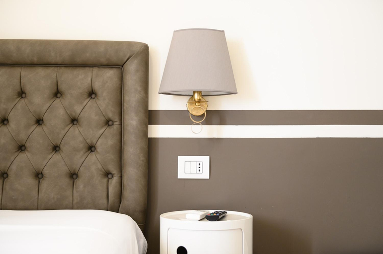 5, Residenza Molinari Suite&Rooms, Napoli